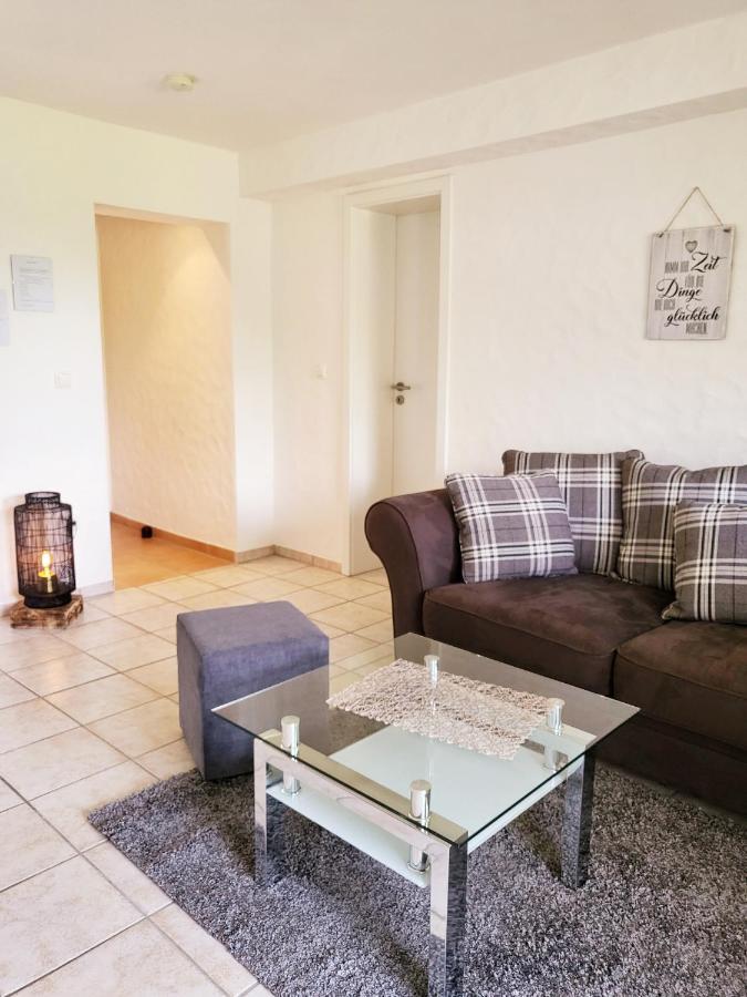 Ferienwohnung Mary Schmidtheim Екстериор снимка